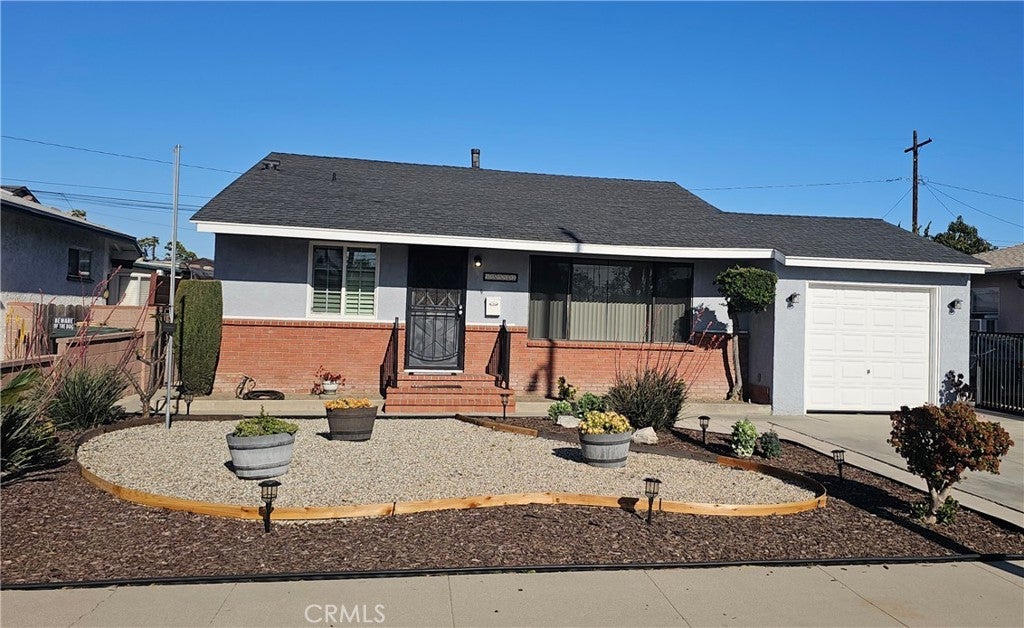 Photo of Listing #RS25074340