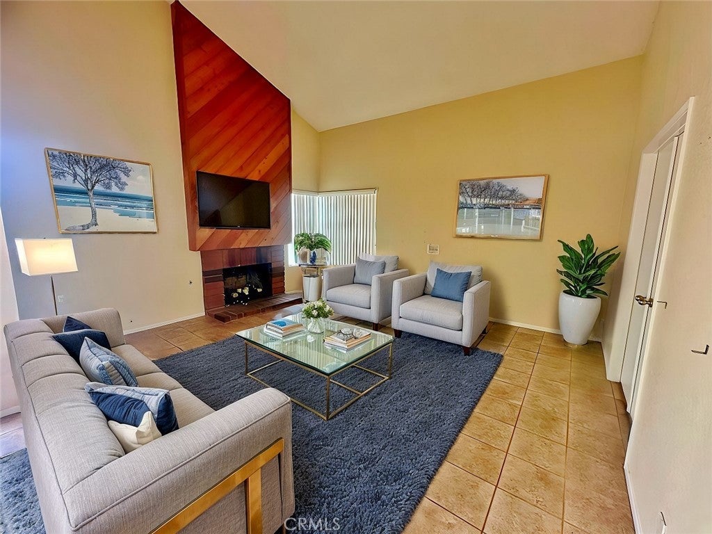 Photo of Listing #TR25074607