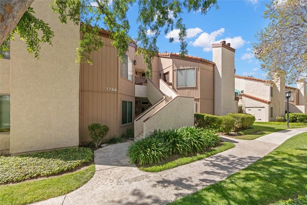 Photo of Listing #SR25074873