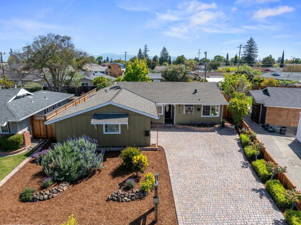 Photo of Listing #ML82001262