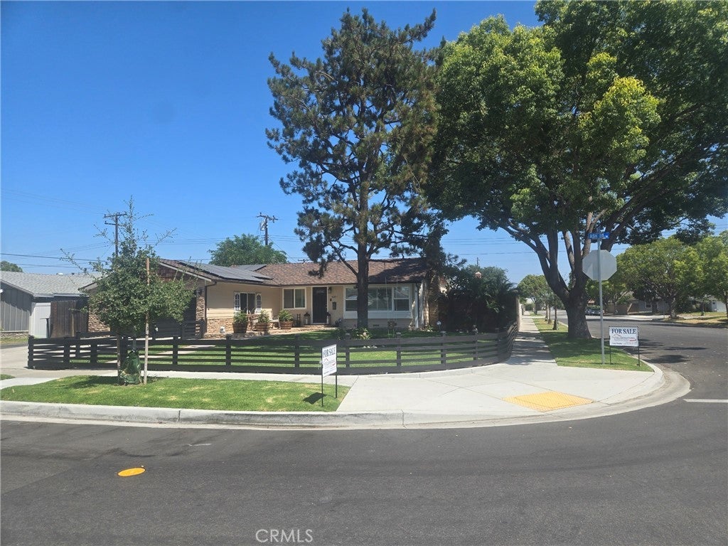 Photo of Listing #OC25075043