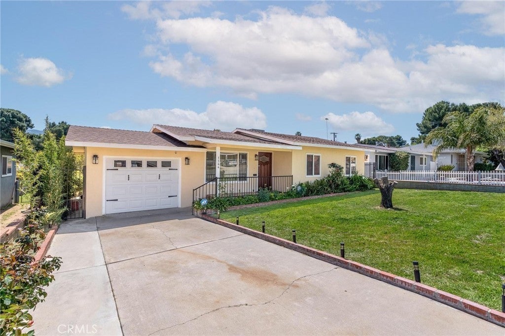 Photo of Listing #IV25075333