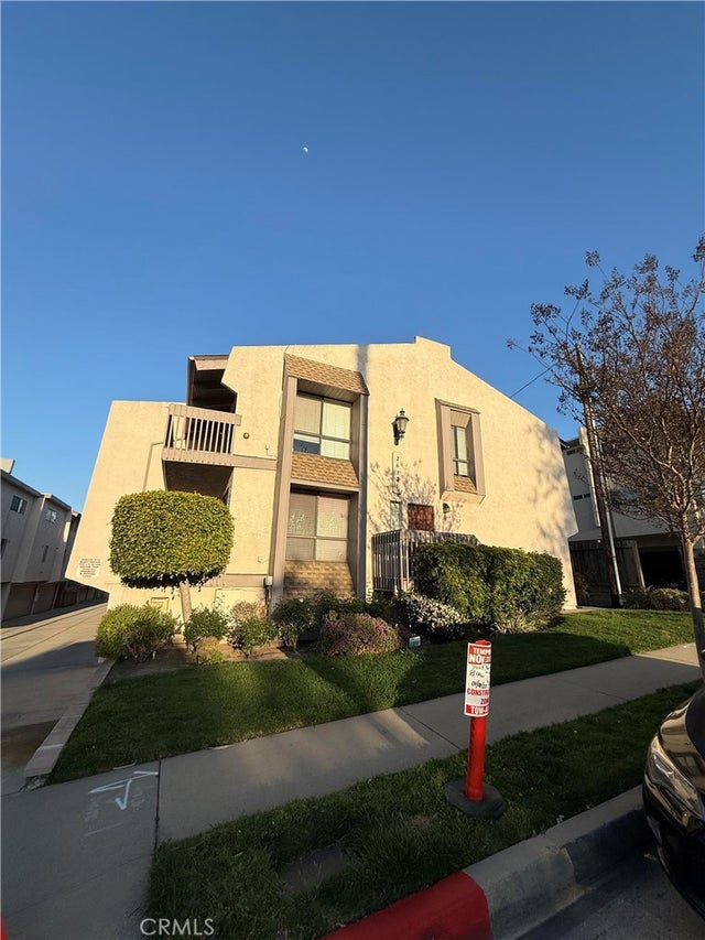 26120 Narbonne Avenue M, Lomita.