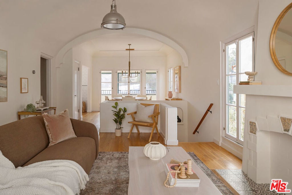 Photo of Listing #25520625