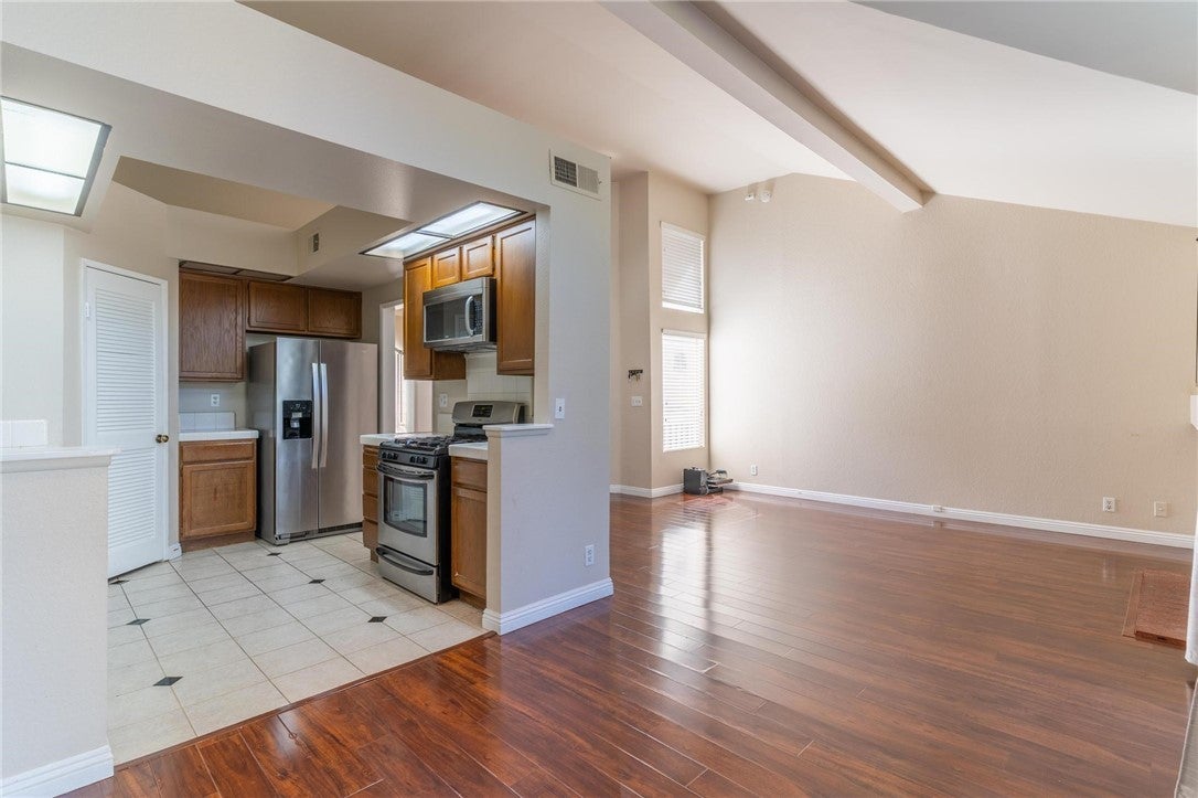 Photo of Listing #CV25075492