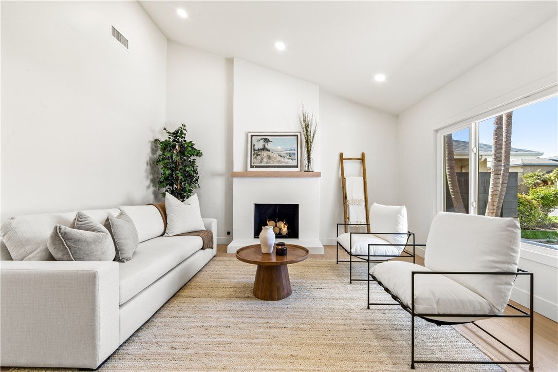 Photo of Listing #PW25073881