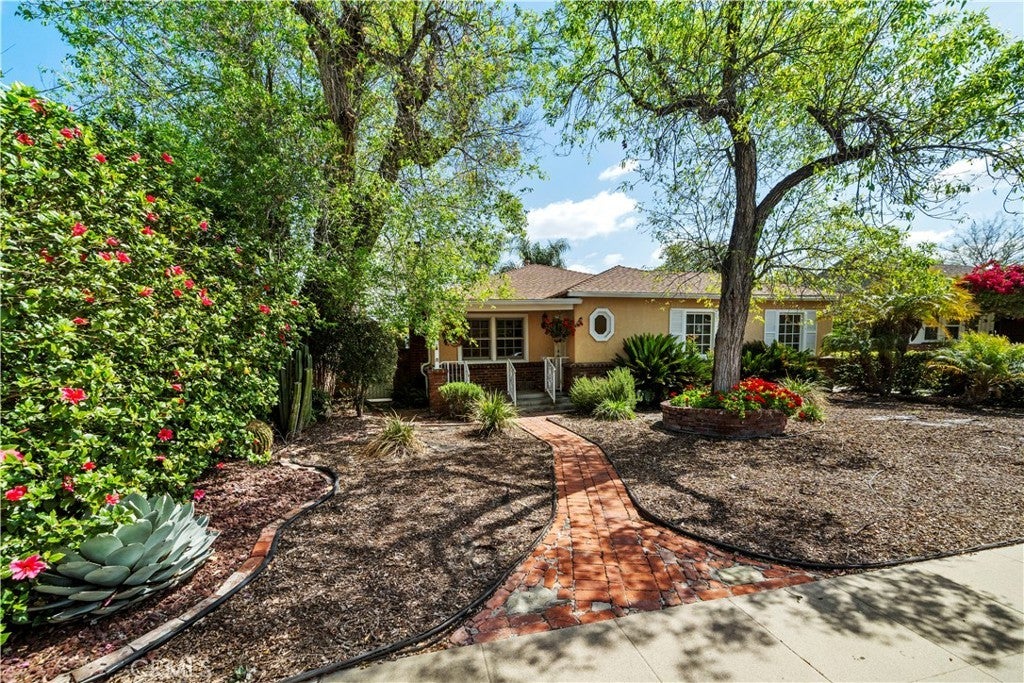 Photo of Listing #SR25075483