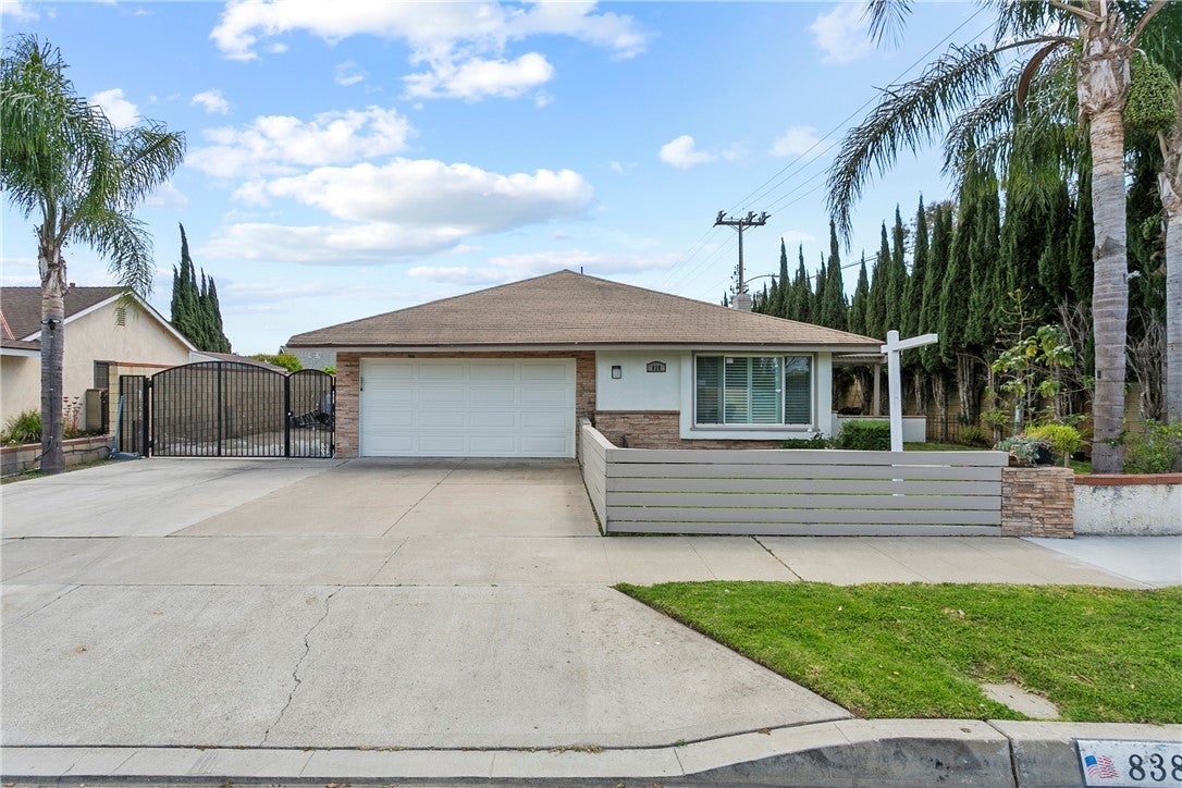 Photo of Listing #OC25075200