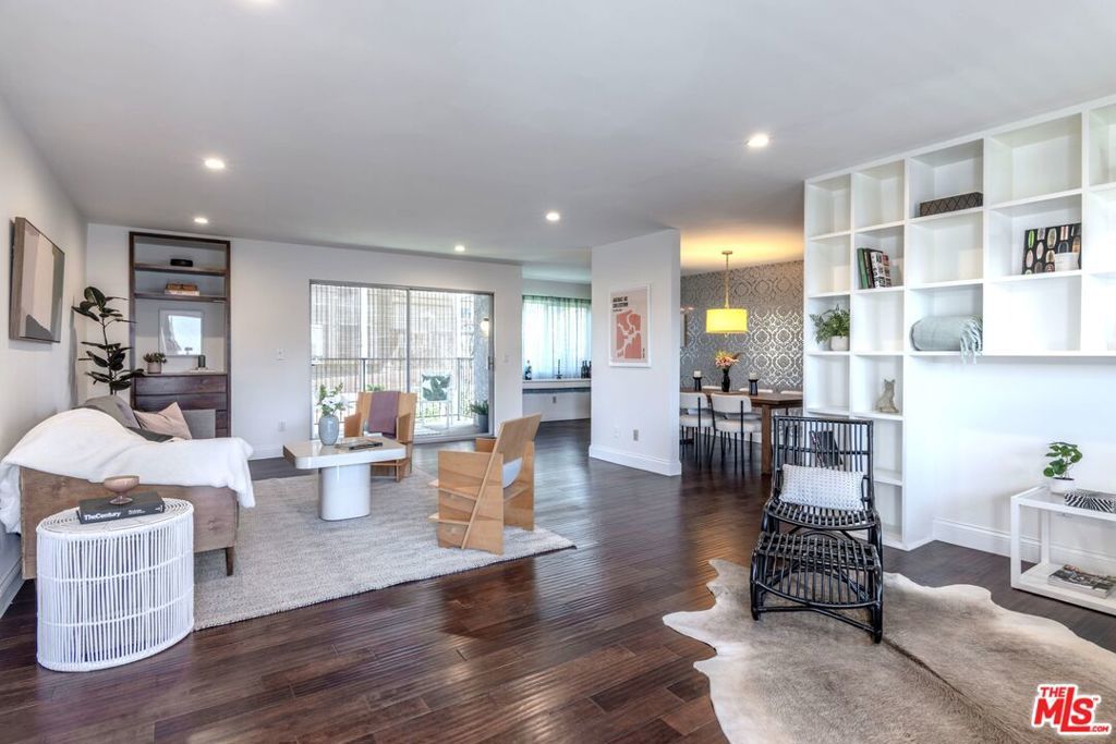 Photo of Listing #25513593