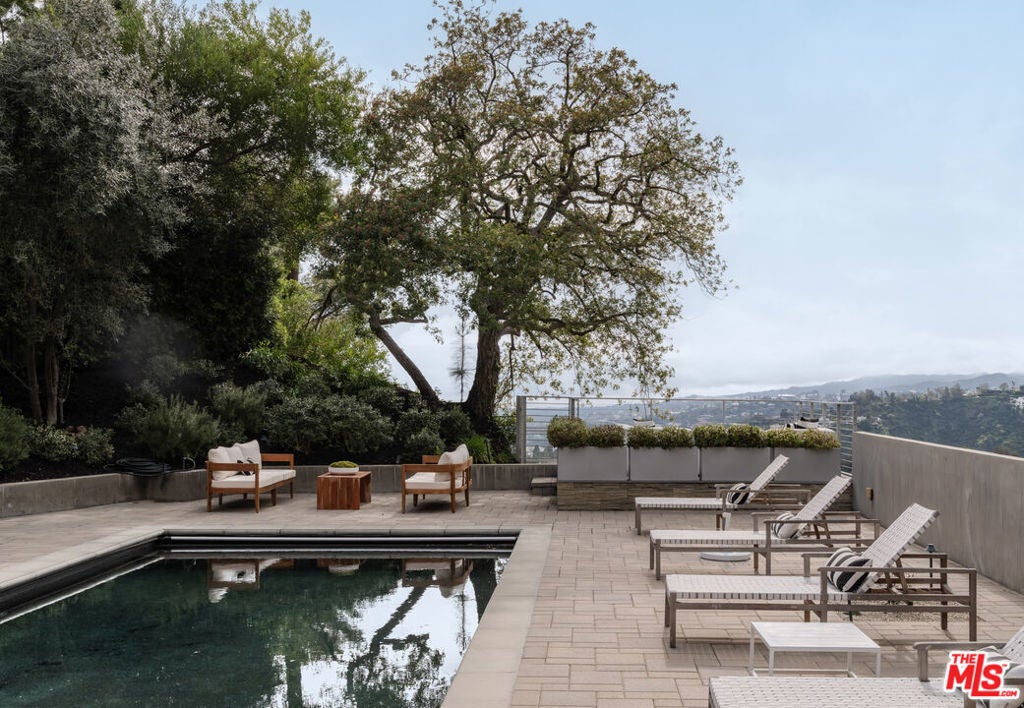 Photo of Listing #25520841