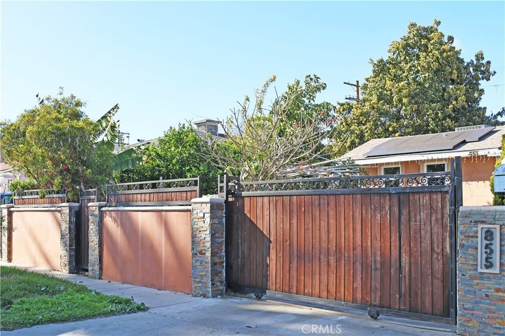 Photo of Listing #SR25054293