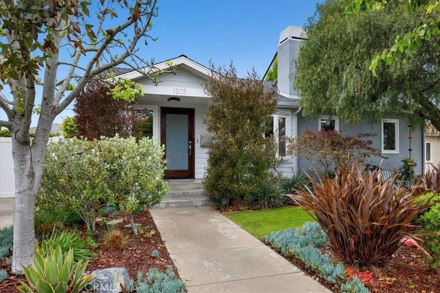1305 Harkness Street, Manhattan Beach.