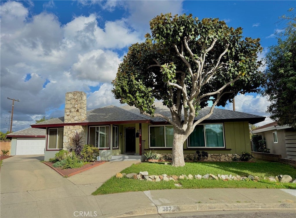 Photo of Listing #SR25068129