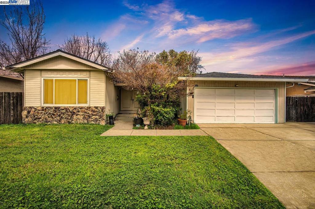 Photo of Listing #41092453