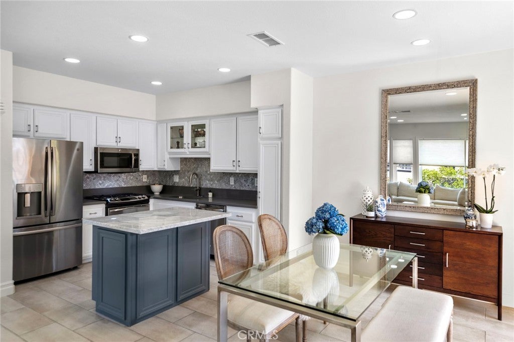 Photo of Listing #OC25075455