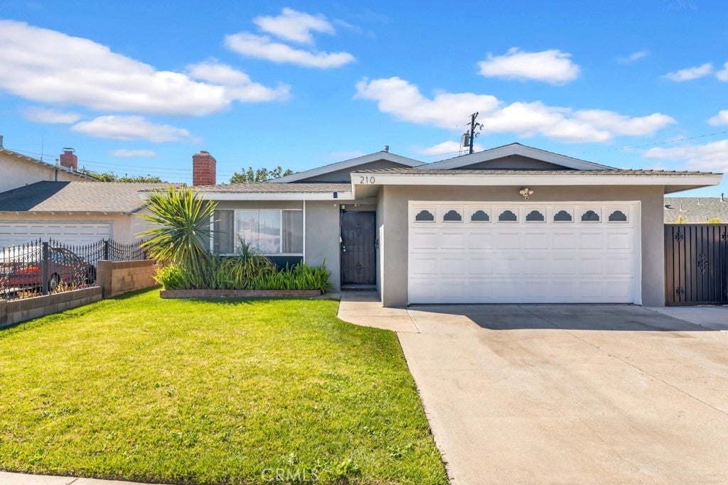 Photo of Listing #SR25075837