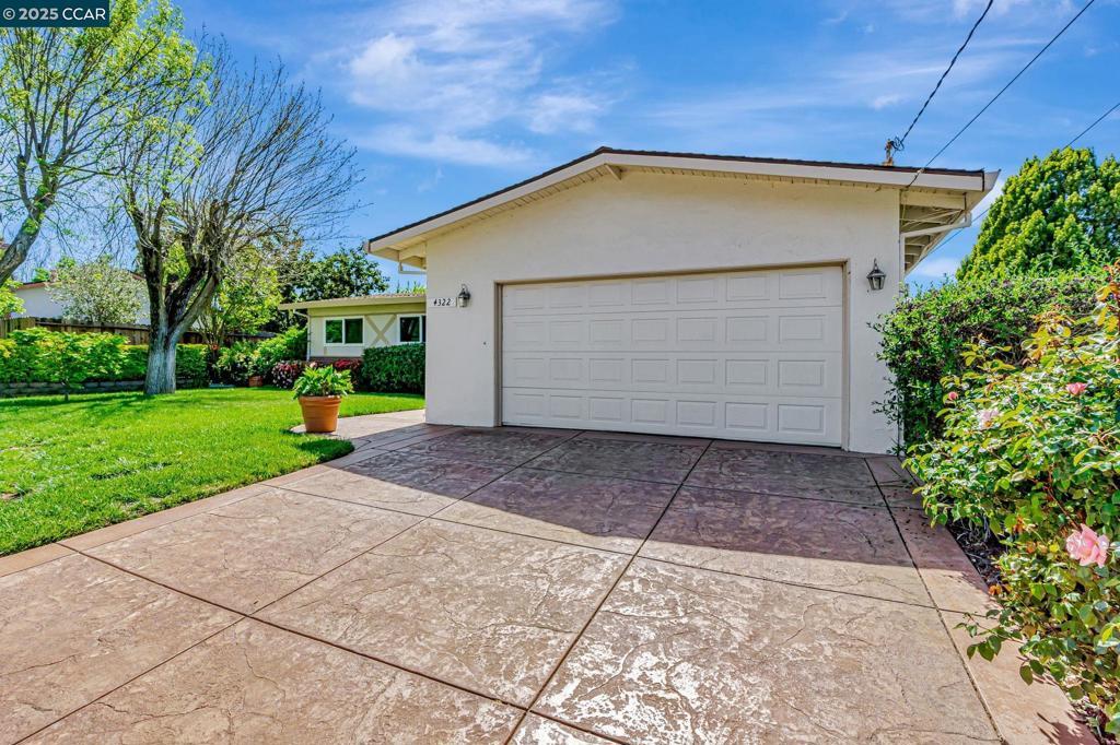 Photo of Listing #41092484