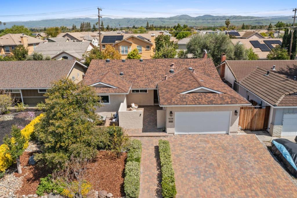 Photo of Listing #ML82001049