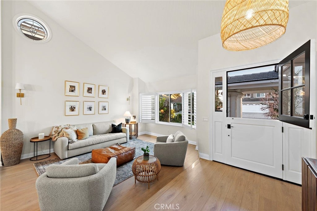 Photo of Listing #OC25076077