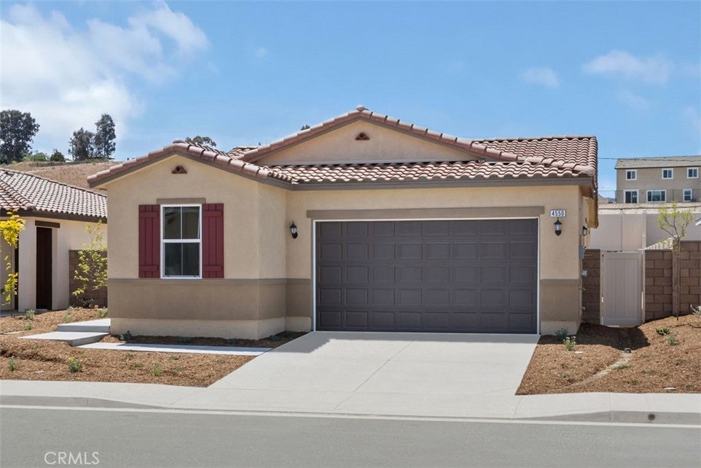 Photo of Listing #IV25076931