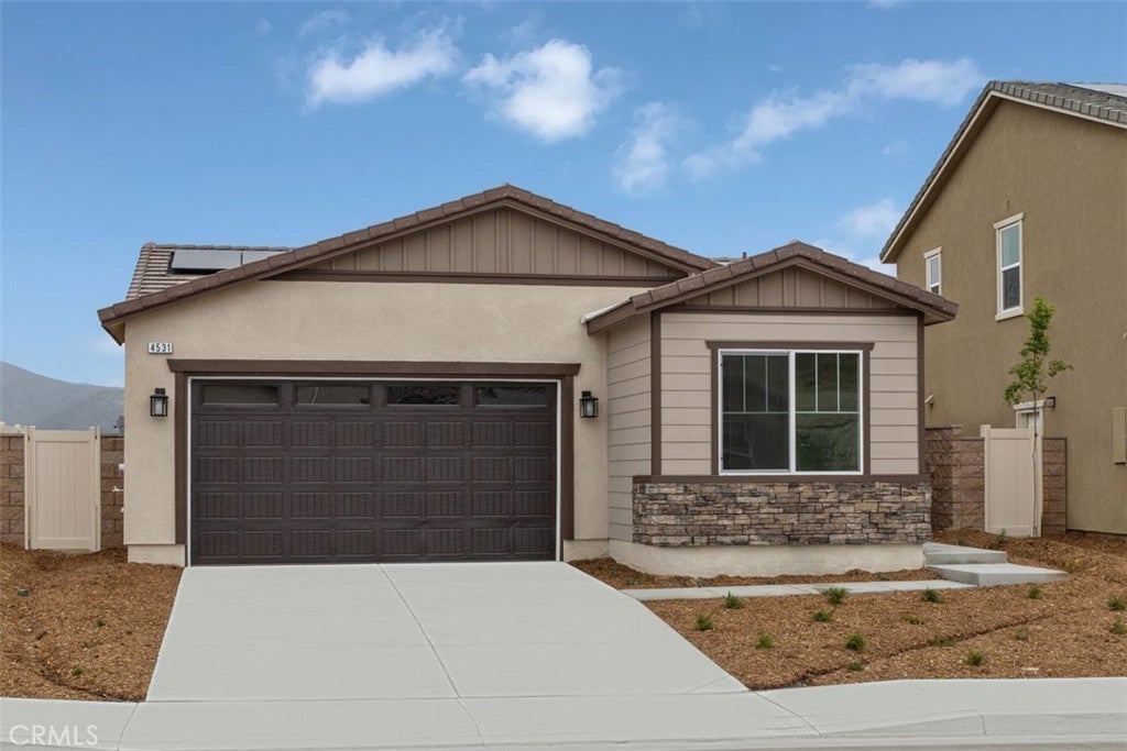 Photo of Listing #IV25076957