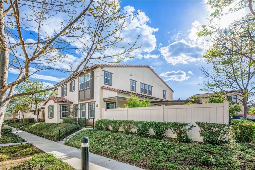 Photo of Listing #PW25076420