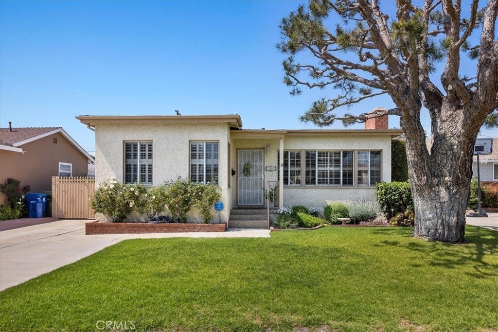 Photo of Listing #SB25072980