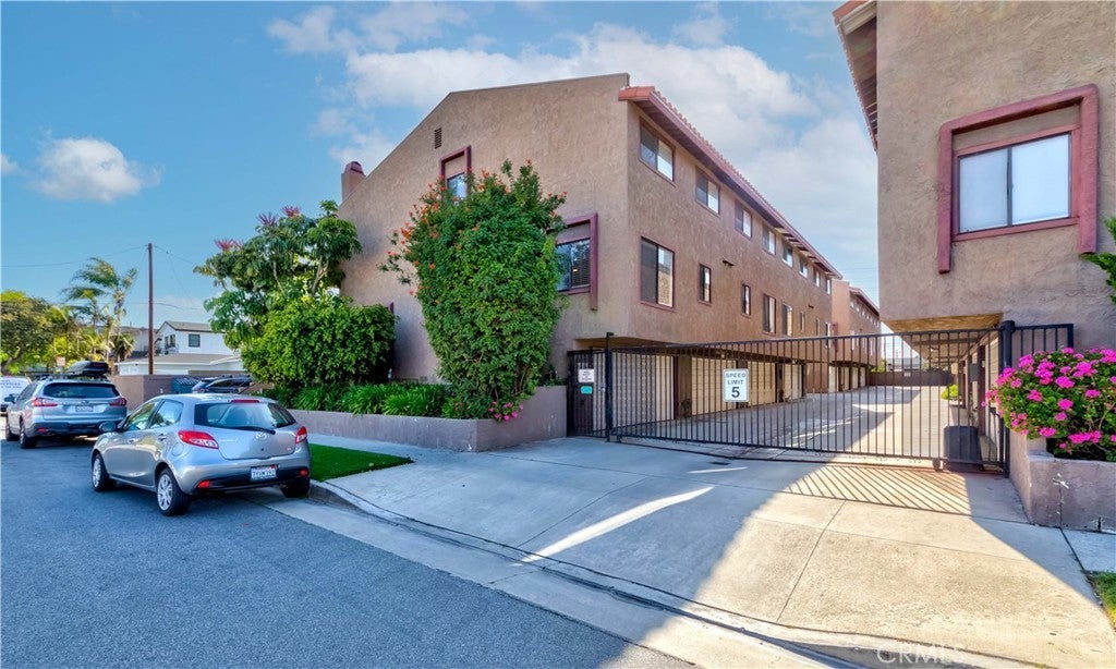 Photo of Listing #SB25074856