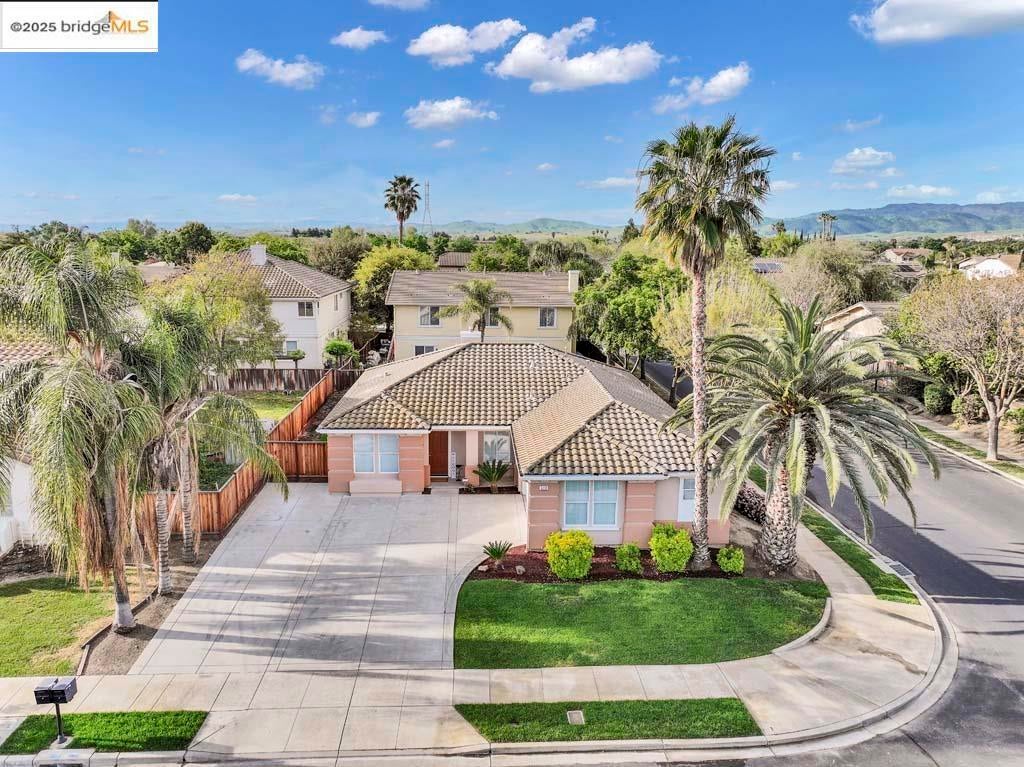 Photo of Listing #41092530