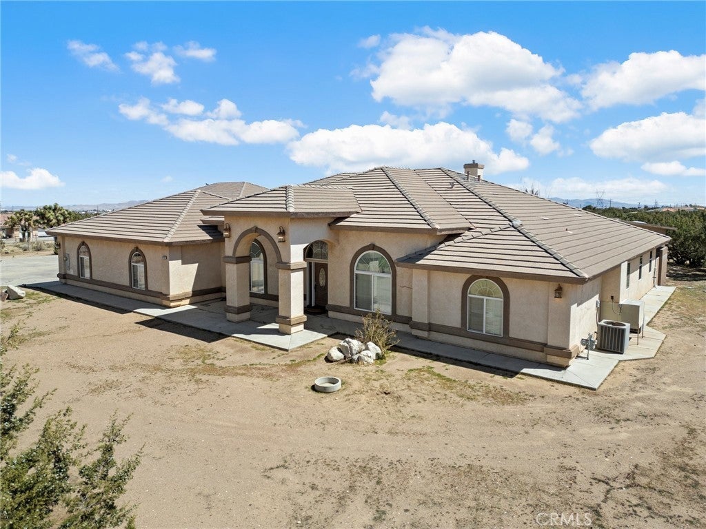 Photo of Listing #IV25077284