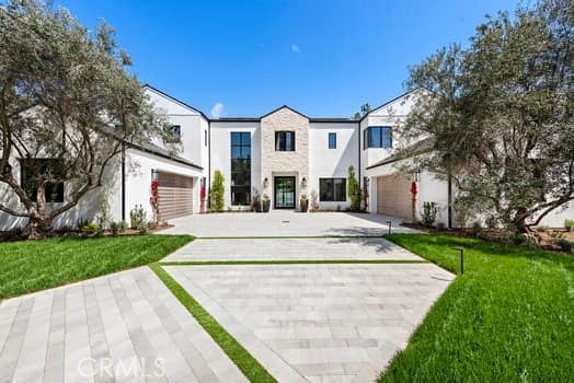 Photo of Listing #OC25077349