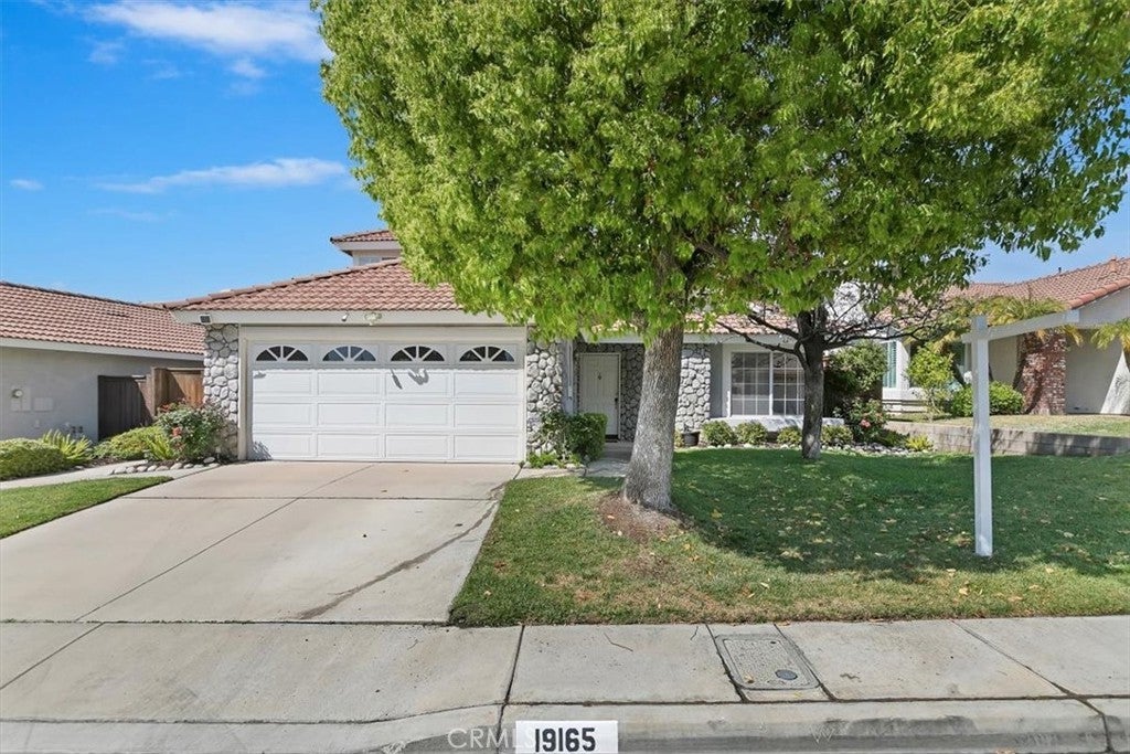 Photo of Listing #IV25074451