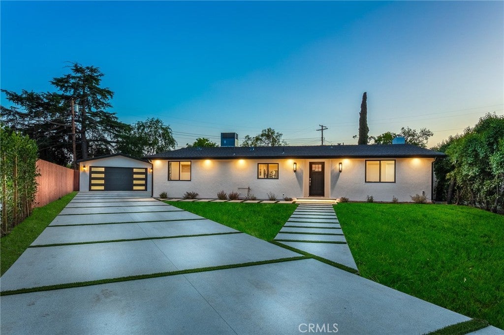 Photo of Listing #SR25077602