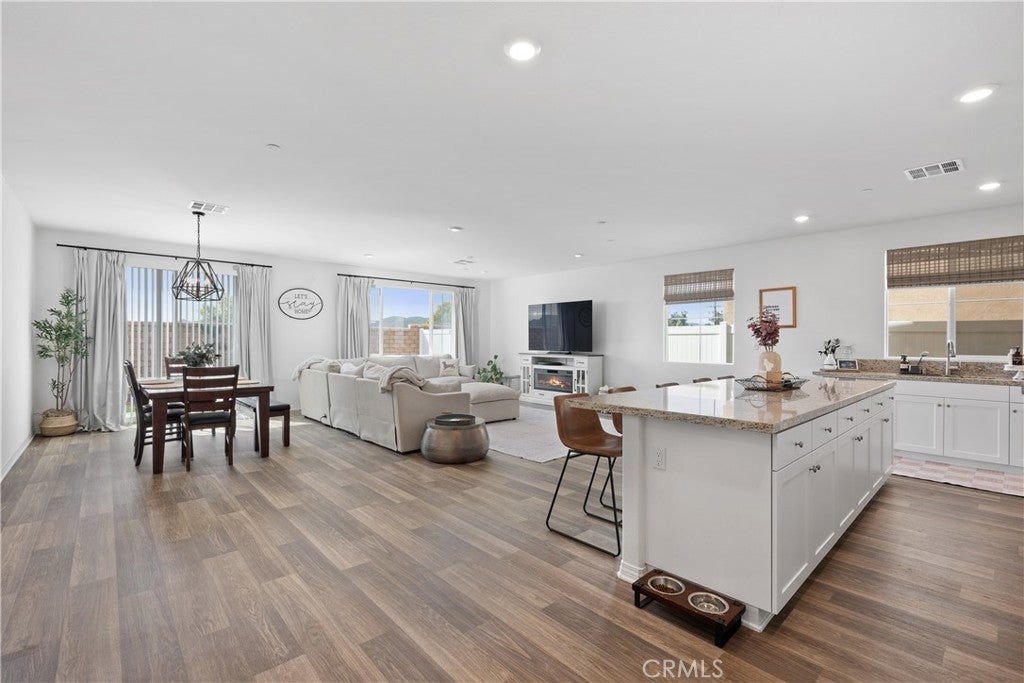 Photo of Listing #SW25076408