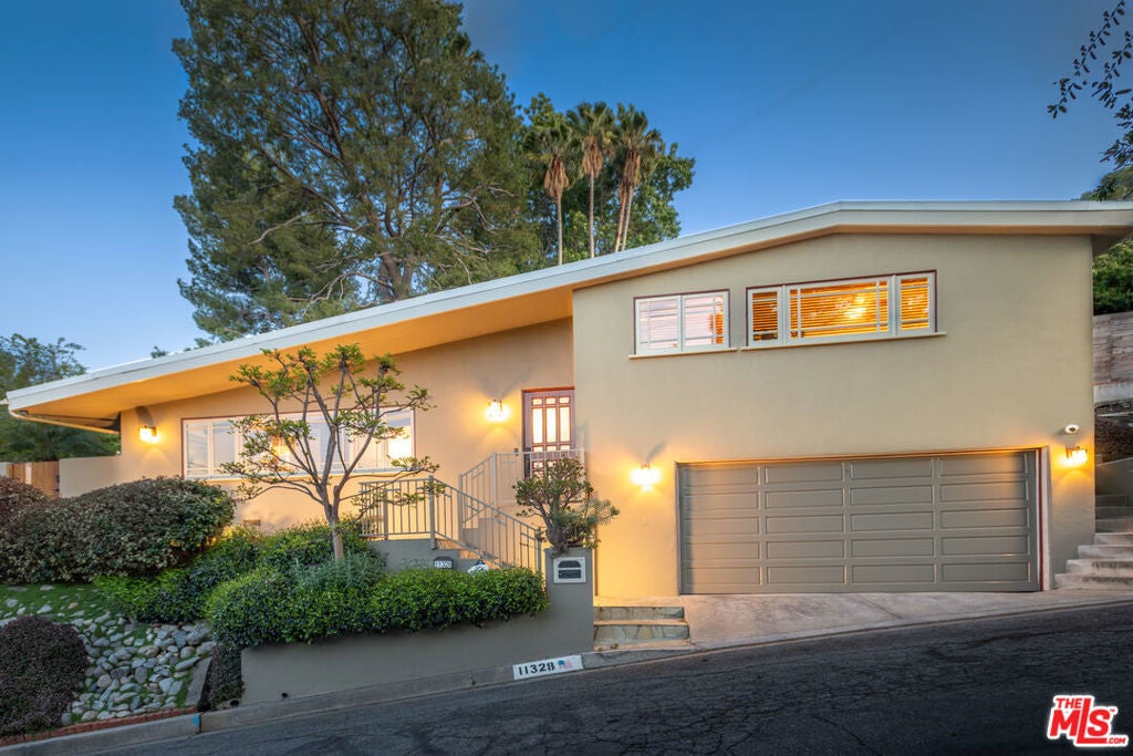 Photo of Listing #25485983