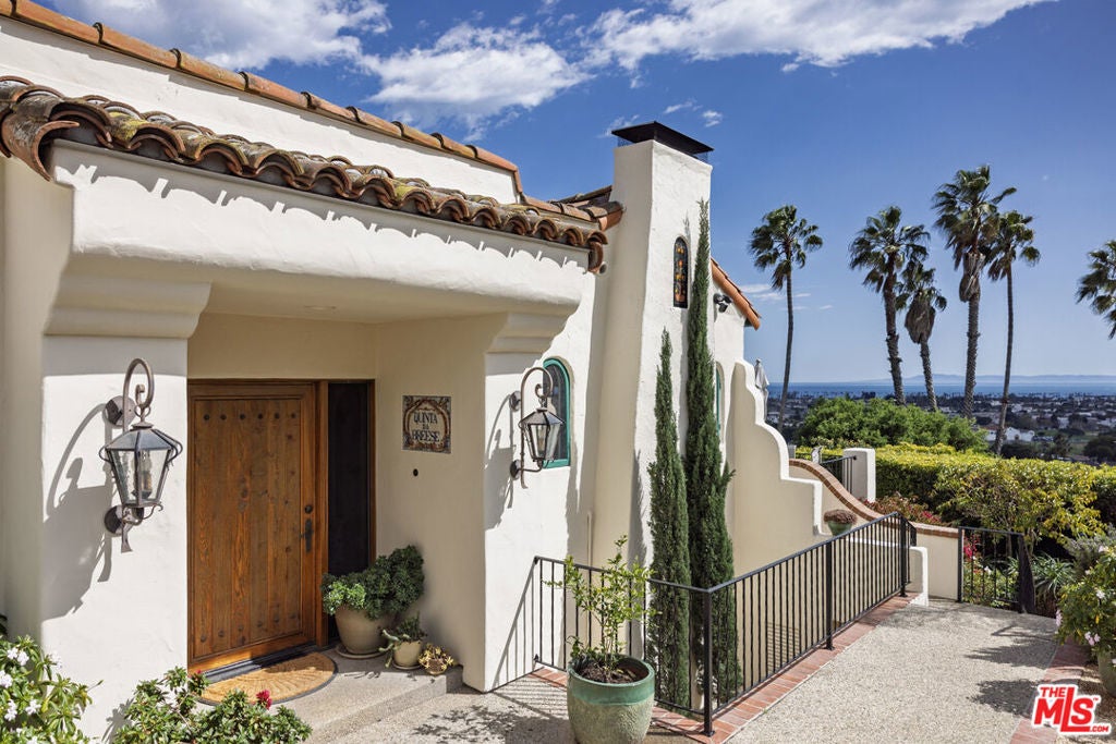 Photo of Listing #25521719