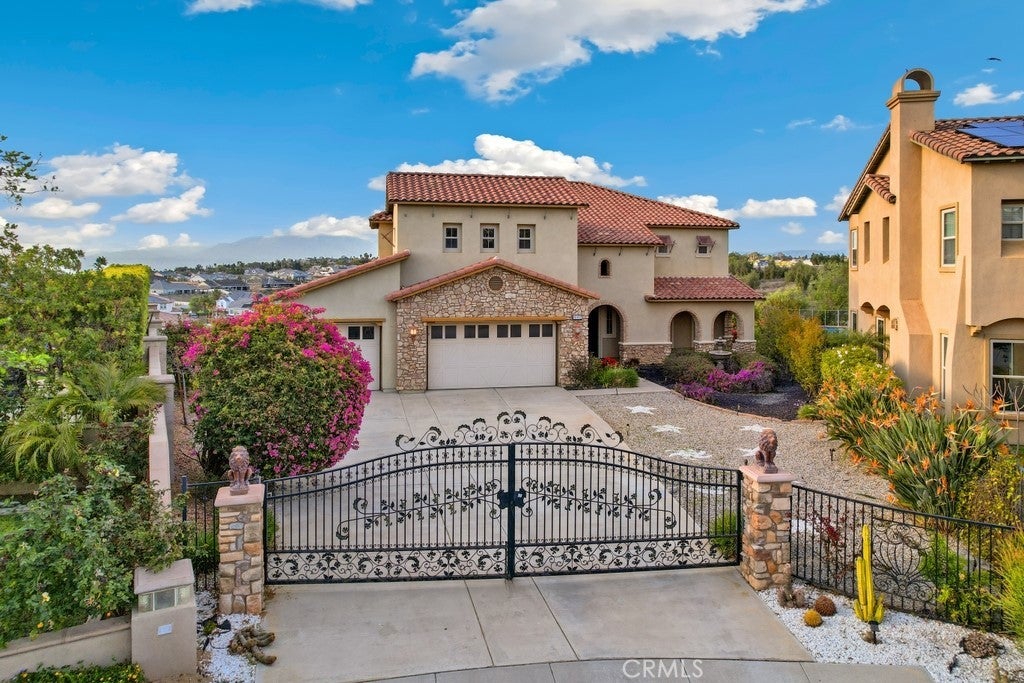 Photo of Listing #IV25077032