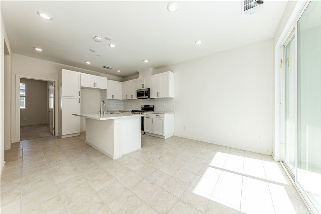 Photo of Listing #OC25075539