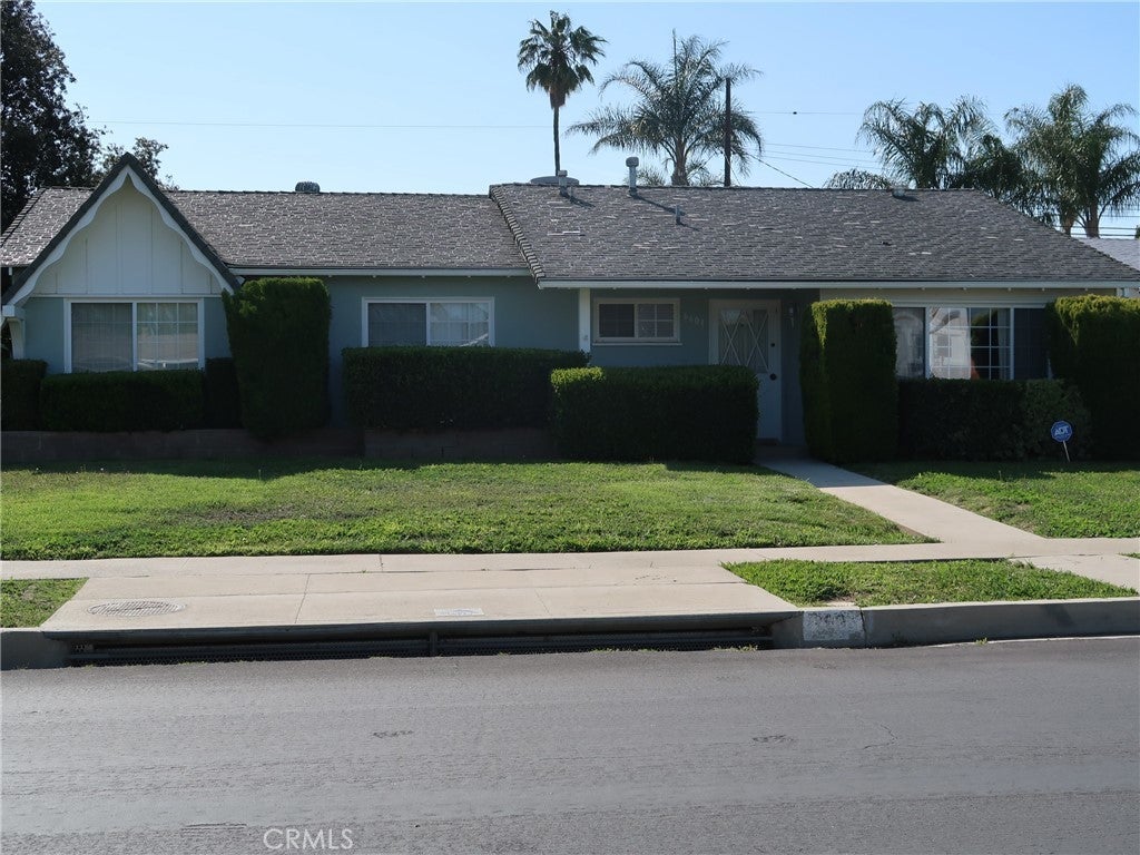 Photo of Listing #SR25077431