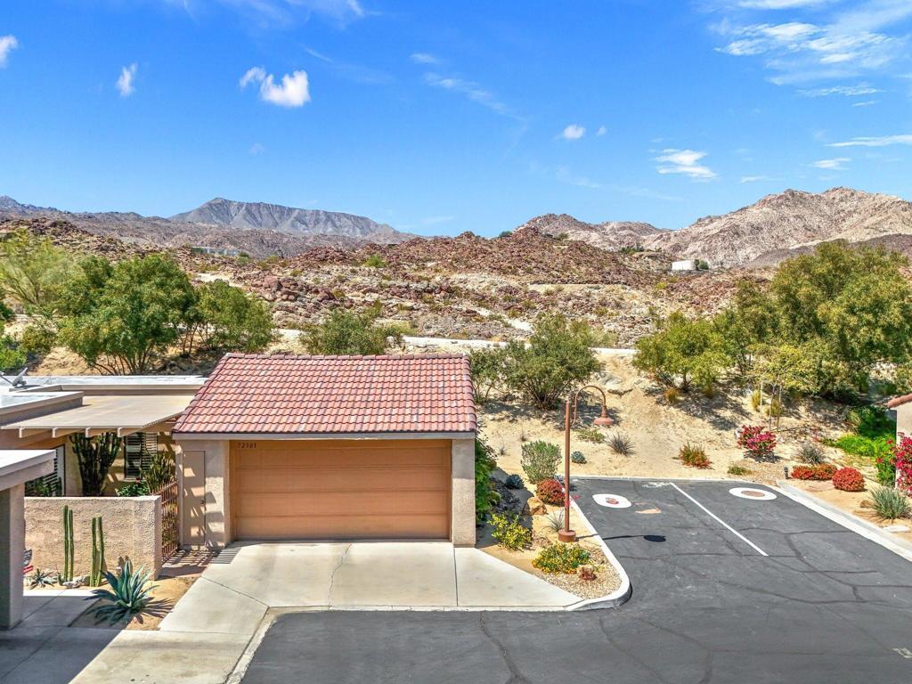 72301 Valley Crest Lane, Palm Desert