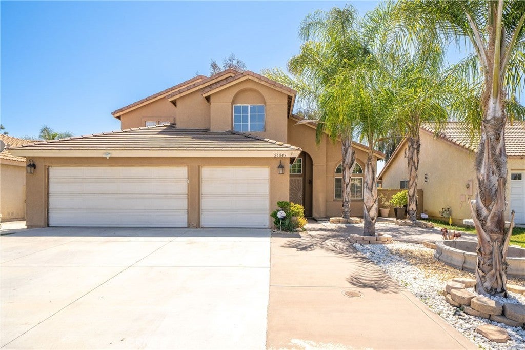 Photo of Listing #IV25078321