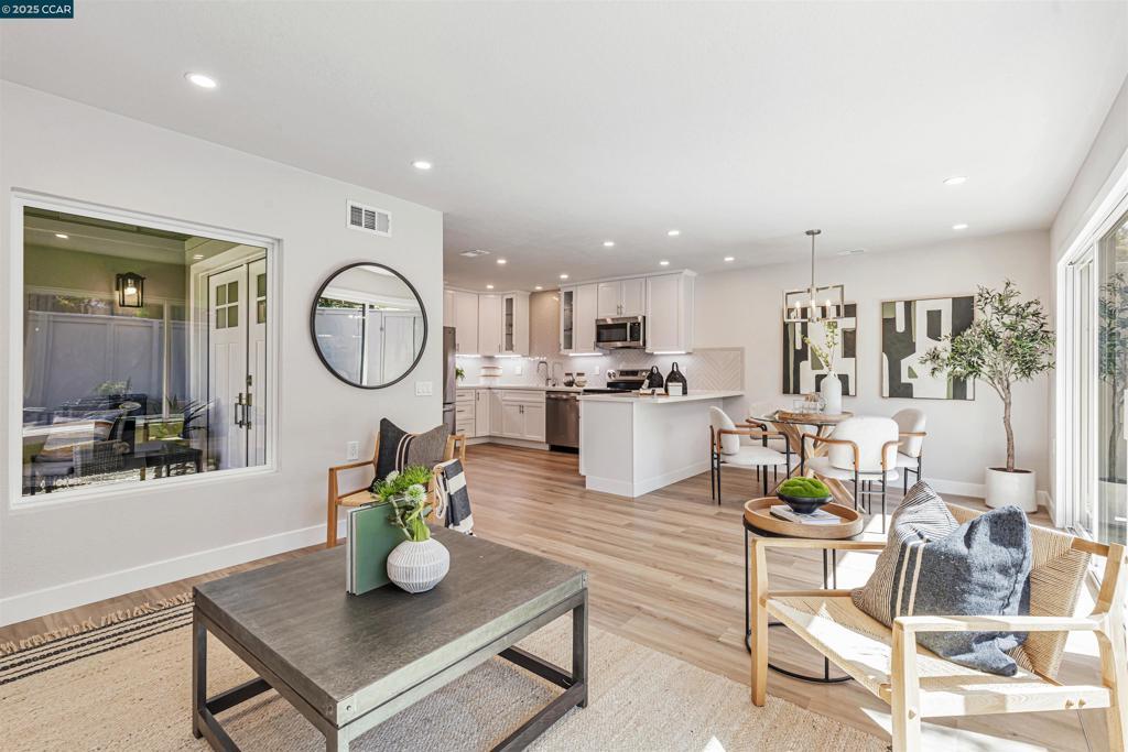 Photo of Listing #41092704