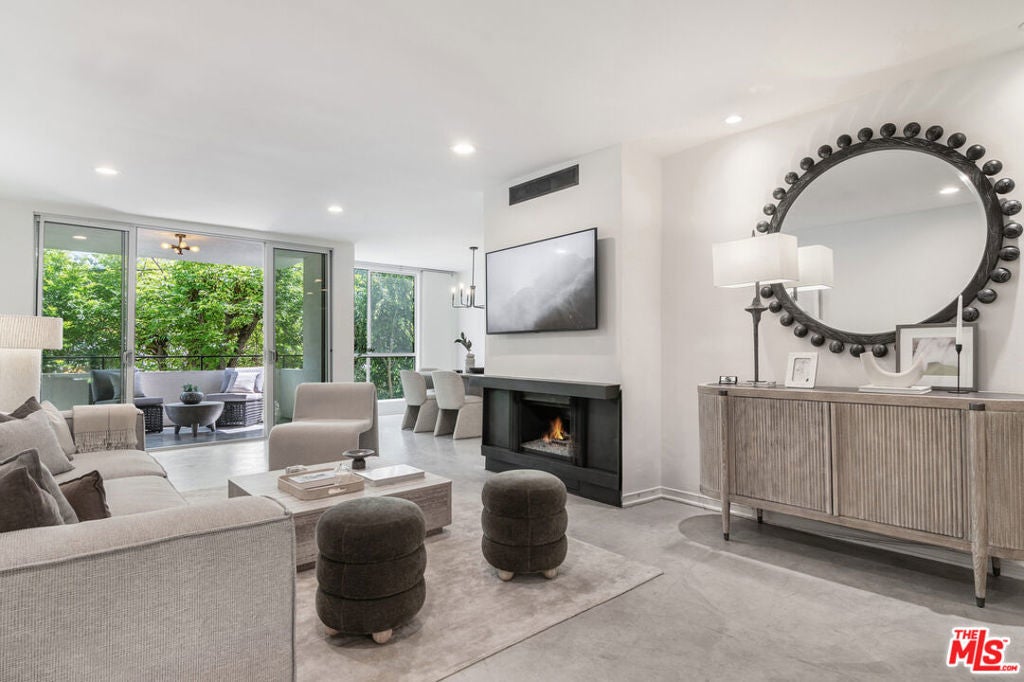 Photo of Listing #25520263