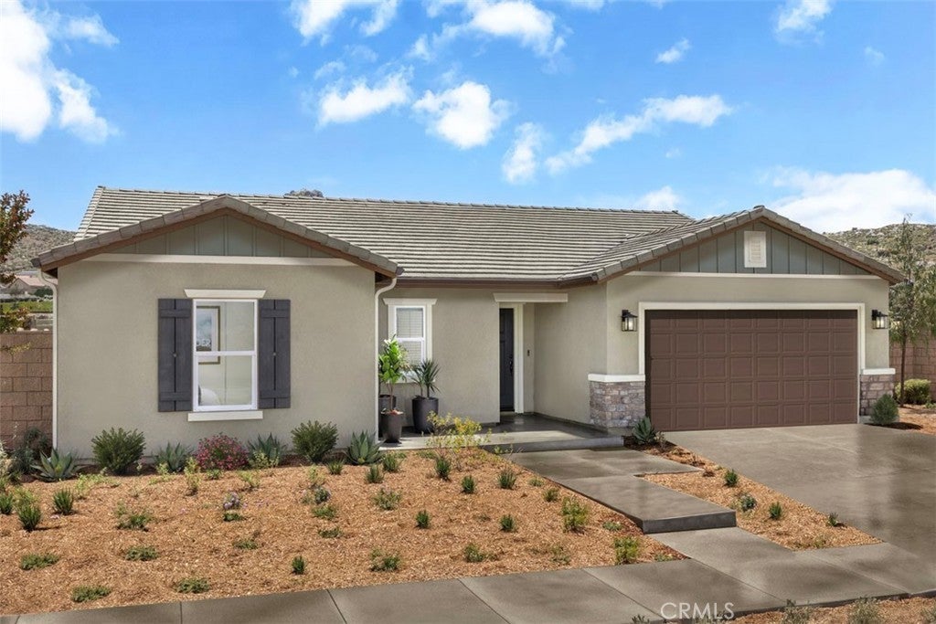 Photo of Listing #IV25078464