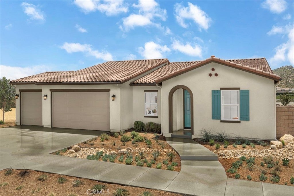 Photo of Listing #IV25078470