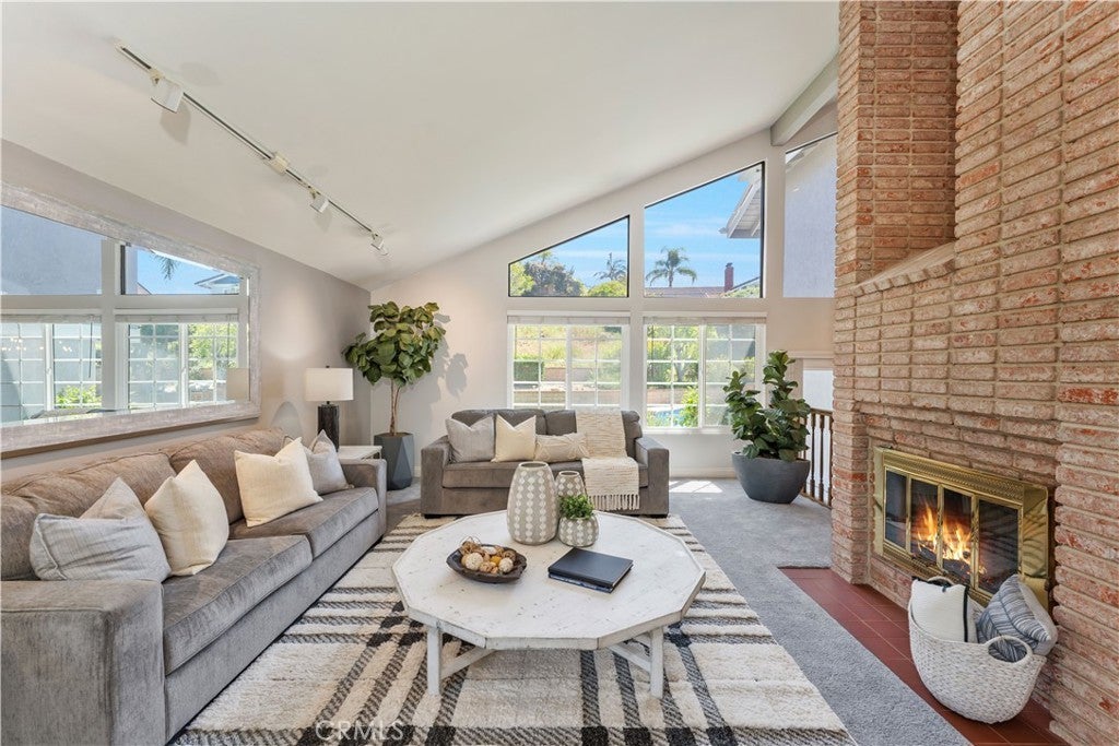 Photo of Listing #OC25078473