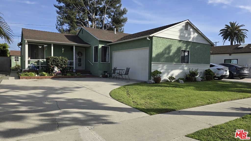 Photo of Listing #25523385