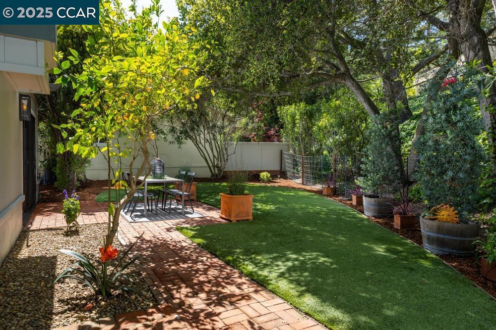 Photo of Listing #41092750