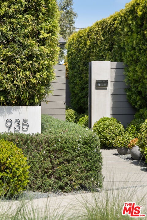 Photo of Listing #25523563