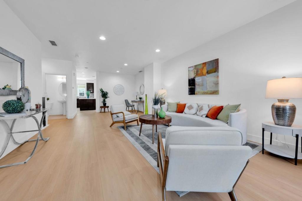 Photo of Listing #ML82001856